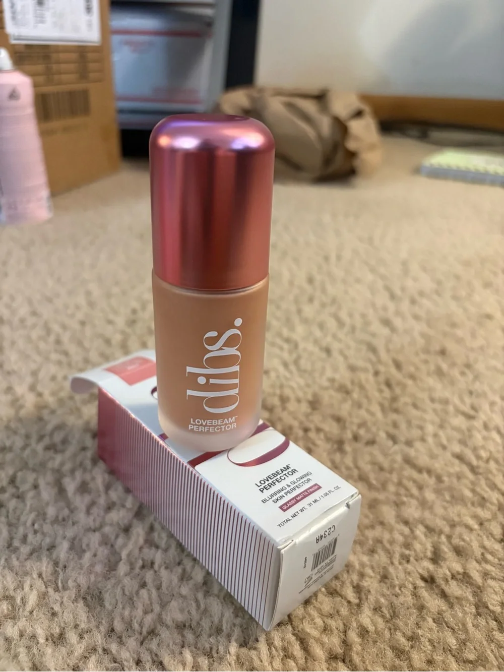 Lidós Lovebeam Perfector Liquid Highlighter - Peach Shade with Pink Cap